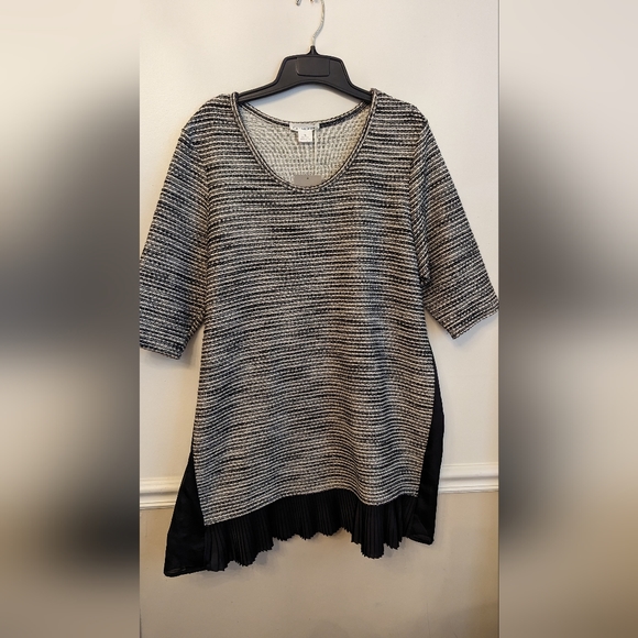 New Anthropologie Clu+Willoughby Metallic Thread Tunic Top Gray & Black Size XL - Picture 2 of 6